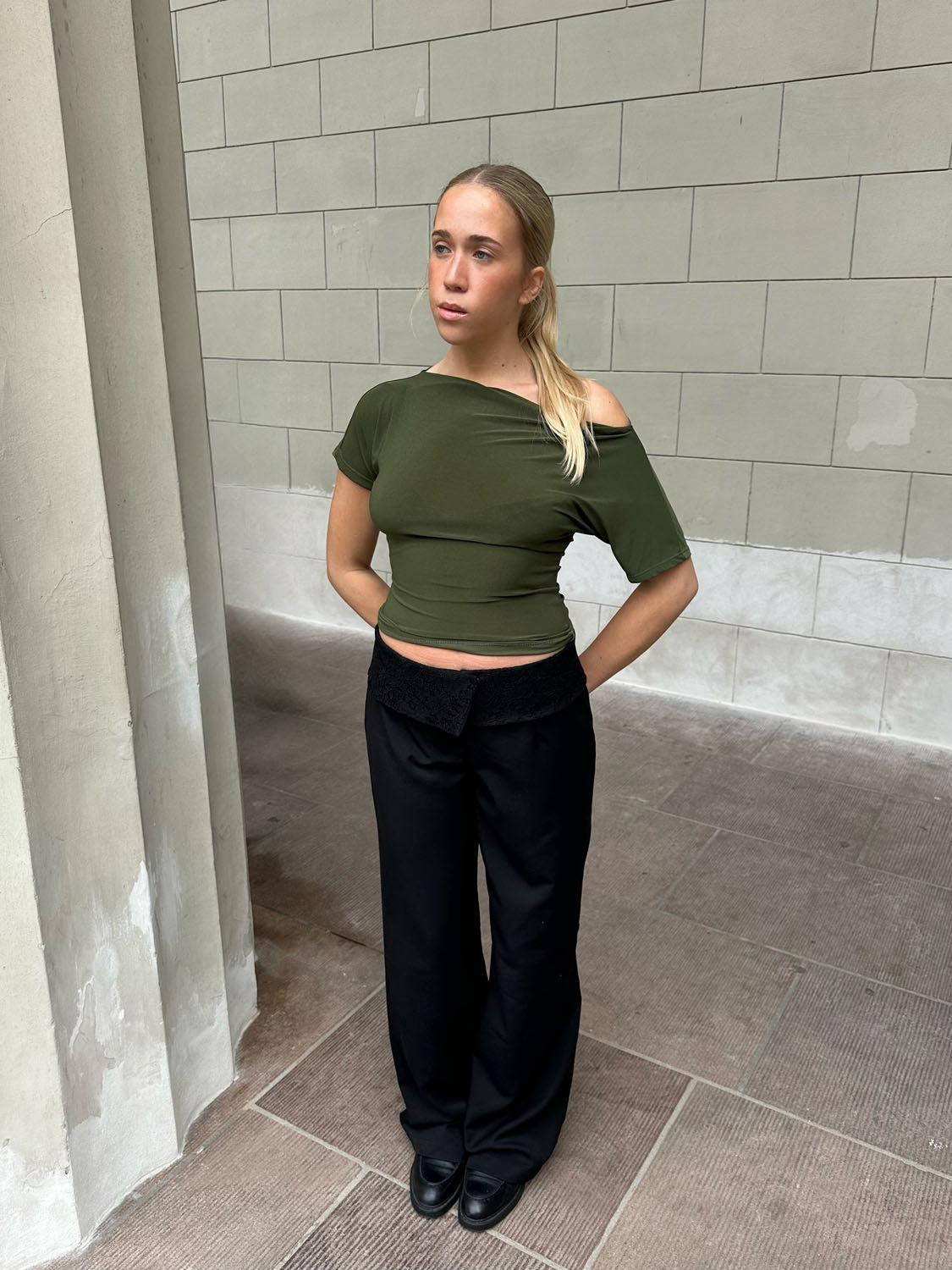 Florine fitted t-shirt – Khaki