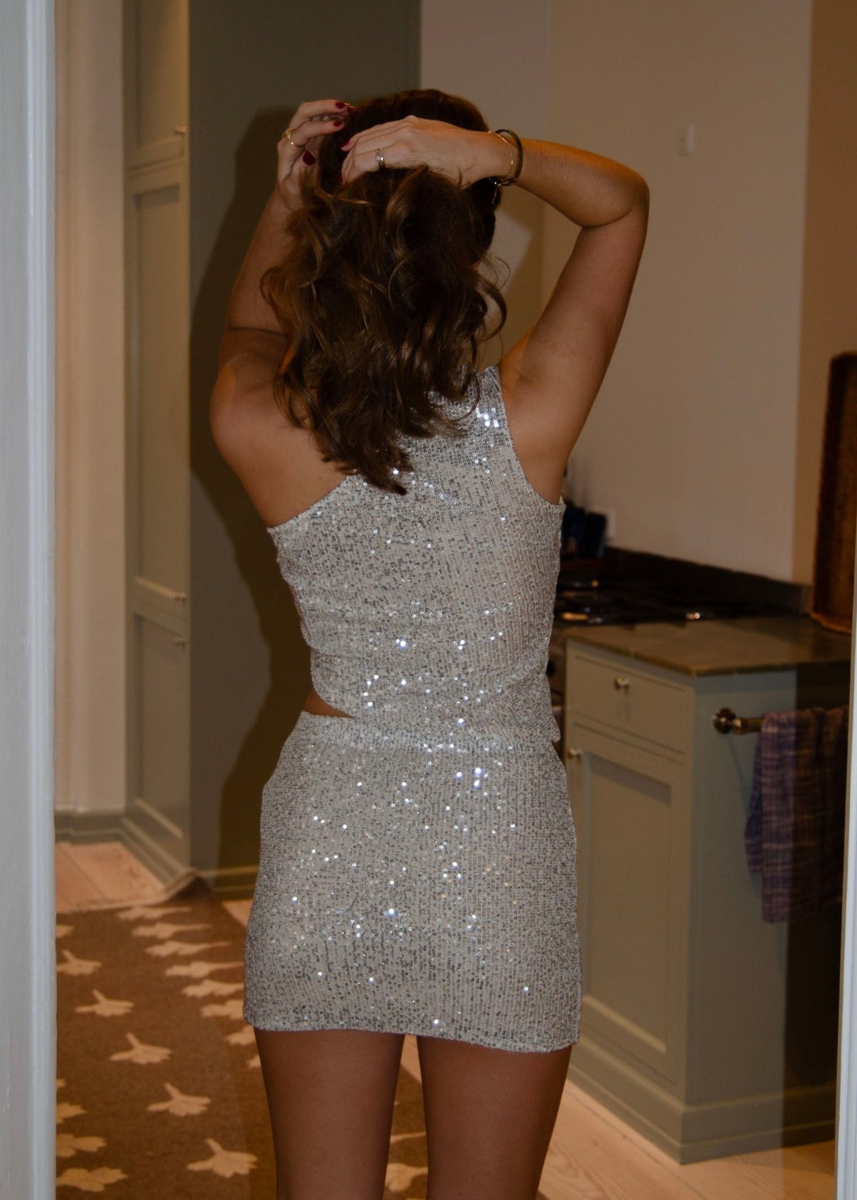 Jolie one shoulder top with sequins - Beige/silver